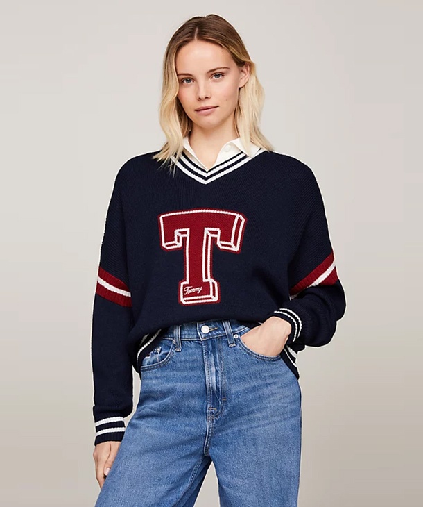 PULLOVER OVERSIZE STILE COLLEGE TOMMY JEANS